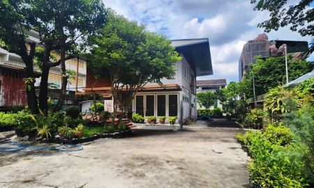 ขายบ้าน - ขายบ้าน ถนนนครไชยศรี แขวงถนนนครไชยศรี เขตดุสิต กรุงเทพมหานคร