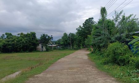 ขายที่ดิน - ขายที่ดินเมืองเก่า 4 ไร่ ติดถนนคอนกรีตซอยบ้านโนนบาก ใกล้แยกสามทหาร-2กม. อ.กบินทร์บุรี ปราจีนบุรี