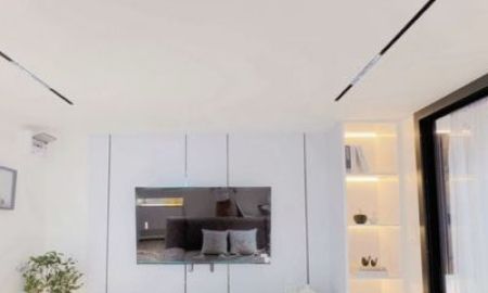 ขายคอนโด - ศรีธนาคอนโด 2 ห้องรีโนเวทใหม่ ตกแต่งพร้อมเข้าอยู่ ทำเลดีมากใกล้ ถ.นิมมาน MAYA เฟอร์นิเจอร์บิ้วอินหรู ทั้งห้อง