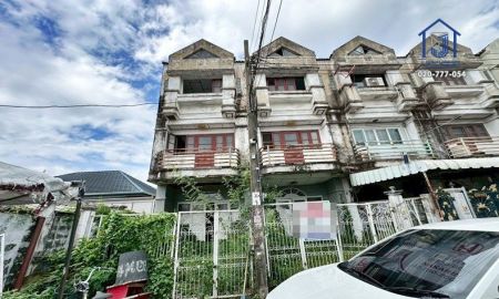 ขายทาวน์เฮาส์ - ขายทาวน์โฮม 3 ชั้น เกษราคลาสสิคโฮม 61 ตร.ว. หลังริม ซอยเสรีไทย 81/2 ใกล้สวนสยาม แฟชั่นไอส์แลนด์