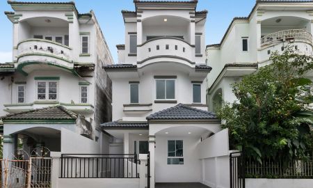 ขายทาวน์เฮาส์ - ทาวน์โฮม 3 ชั้นตกแต่งใหม่ เศรณี ดอนเมือง-สรงประภา บ้านพร้อมอยู่ ทำเลใกล้สนามบินดอนเมือง