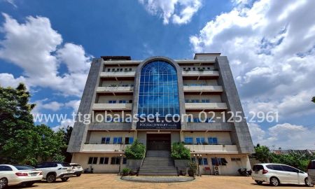 ขายอาคารพาณิชย์ / สำนักงาน - ตึกสำนักงาน 7 ชั้น เนื้อที่ 813 ตารางวา ซ.รามคำแหง 174 พร้อมดำเนินกิจการ