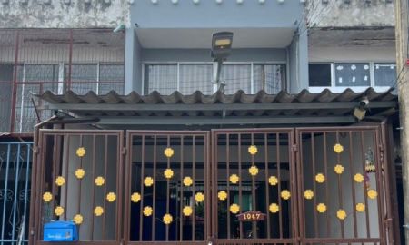 ให้เช่าทาวน์เฮาส์ - ให้เช่าทาวน์โฮม 2 ชั้น หมู่บ้านเปรมปรีดิ์ คลอง 2 ธัญบุรี รังสิต - นครนายก 54 18 ตร.ว ใกล้ฟิวเจอร์พาร์รังสิต