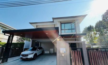 ขายบ้าน - บ้านด่วน เดี่ยวภัสสร วงแหวนบางนา 2 ชั้น ขนาด 51.9 ตรว พื้นที่ใช้สอย 160 ตรม. 3 นอน 3 ห้องน้ำ อายุบ้าน 5 ปี ราคาเพียง 7.35 ล้านบาท