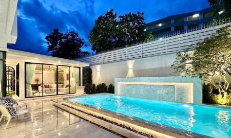 ให้เช่าบ้าน - ให้เช่าบ้านเดี่ยว 2 ชั้น สุดหรู หมู่บ้าน เพอร์เฟค มาสเตอร์พีซ สุขุมวิท 77 6 นอน