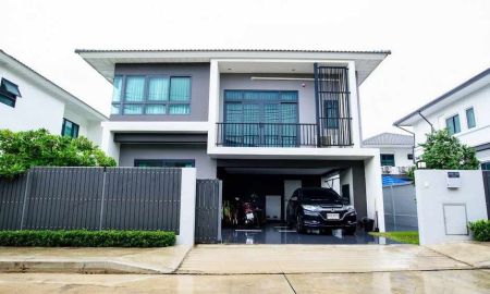 ขายบ้าน - ขายบ้านเดี่ยวสองชั้น พร้อมเฟอร์นิเจอร์ หมู่บ้านศุภาลัย พาร์ควิลล์ พัทยา 4 ห้องนอน