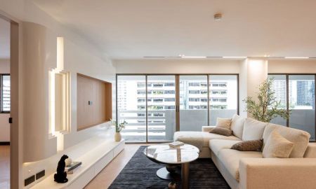 ขายคอนโด - ขายคอนโด รีโนเวทใหม่ Ruamjai Heights (ร่วมใจ ไฮท์) 147 ตรม. ใกล้ MRT เพชรบุรี สุขุมวิท 15 เขตวัฒนา กรุงเทพ