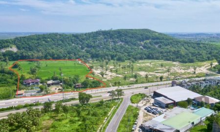 ขายที่ดิน - ขายที่ดิน อ.ชะอำ 17 ไร่ 2 งาน ติดถนนเพชรเกษม ด้านหลังวิวภูเขา