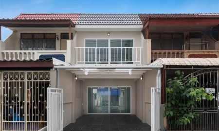 ขายทาวน์เฮาส์ - ทาวน์โฮม 2 ชั้นตกแต่งใหม่ ซอยเรวดี 57 แยก 4 ใกล้แยกแคราย รถไฟฟ้าสายสีม่วง