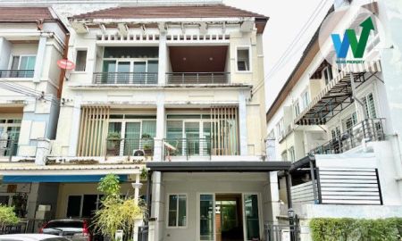 ขายทาวน์เฮาส์ - ขายบ้านศรีนครินทร์ บ้านกลางเมือง เออร์บาเนี่ยน หลังริม 3 นอน 3 น้ำ สภาพใหม่ ใกล้สระว่ายน้ำ เอ็มอาร์ที ทางด่วนชลบุรี เซ็นทรัลบางนา