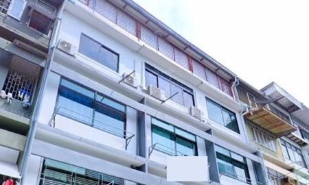 ให้เช่าอาคารพาณิชย์ / สำนักงาน - สยามพารากอน ประตูน้ำ BTSพญาไท ราชเทวี เพียง 598ม. ถนนเพชรบุรี ซอย 1-15 Airbnb อาคารพาณิชย์ 4 ชั้น 300 ตร.ม. 17ตร.ว. 3-4 ห้องนอน