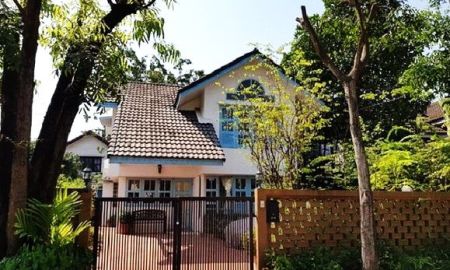 ให้เช่าบ้าน - ให้เช่า] หมู่บ้าน สัมมากร รามคำแหง 112 / 3 ห้องนอน 3 ห้องน้ำ / 60 ตรว. 160 ตรม. **25,000**