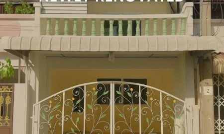 ขายทาวน์เฮาส์ - ทาวน์เฮ้าส์รีโนเวทใหม่เจ้าของย้ายออกเพราะครอบครัวใหญ่ขึ้น