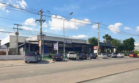 ขายอาคารพาณิชย์ / สำนักงาน - ขายที่ดินพร้อมร้านค้าบนทำเลทอง หน้าหมู่บ้าน แกรนด์วิลล์ ติดถนนใหญ่ปทุมธานี-สาย1 ไร่, 3 งาน, 32.2 ตร.ว.