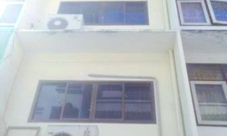 ให้เช่าอาคารพาณิชย์ / สำนักงาน - เซ็นทรัล พระราม 3 2.2 กม. ให้เช่าตึกแถว 3 ชั้น+ดาดฟ้า 21 ตร.วา. จันทน์19-27 BTS เซนต์หลุยส์ 1.7 กม.สภาพดี 3 นอน 3 น้ำ