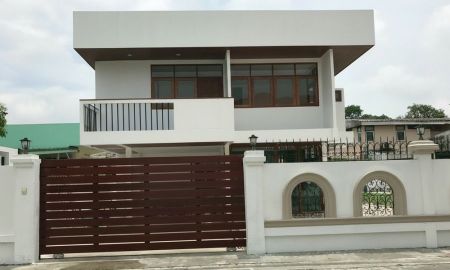 ขายบ้าน - หมู่บ้านทิพวัล เทพารักษ์ บ้านเดี่ยว 100 ตารางวา 3 นอน 5 น้ำ รถไฟฟ้าสีเหลือง สถานีทิพวัล หน้าหมู่บ้าน