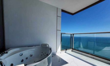 ขายคอนโด - ขายคอนโดสุดหรู Copacabana Beach Jomtien พร้อมอ่างจากุซซี่ที่ระเบียง วิวทะเลเต็มๆ โคต้า FQ