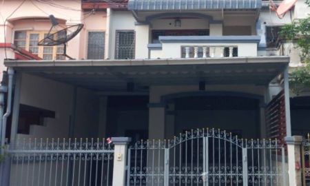 ให้เช่าทาวน์เฮาส์ - ให้เช่าบ้าน ให้เช่าทาวน์โฮม ห้าช่าทาวน์เฮาส์ รีโนเวทใหม่ หมู่บ้านพรไพลิน 5 ซอยอ่อนนุช 16 ติดถนนสุขุมวิท 77 ใกล้รถไฟฟ้าBTSอ่อนนุช