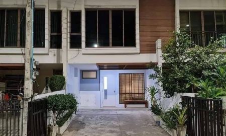 ให้เช่าทาวน์เฮาส์ - ให้เช่าทาว์นโฮม 3 ชั้นThe Private Sukhumvit 97/1ทำเลดีมาก ใกล้ทางด่วนสุขุมวิท 62, ใกล้รถไฟฟ้าBTS
