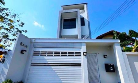 ให้เช่าบ้าน - ลาดพร้าว 52-62 ให้เช่าบ้านเดี่ยว 3.5 ชั้น 402ตร.ม. 102ตร.วา.MRTโชคชัย4 400 ม.รร.นานาชาติออร์บ 1.5 กม. พร้อมเฟอร์ฯ เครื่องใช้ไฟฟ้า 3-5นอน