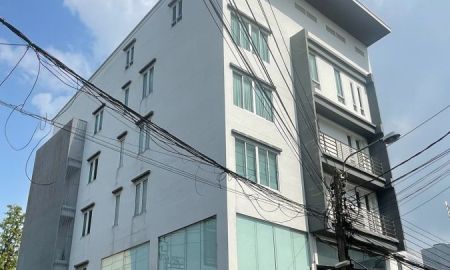 ให้เช่าอาคารพาณิชย์ / สำนักงาน - ให้เช่า Home Office / อาคารสำนักงานส่วนตัว พร้อมลิฟต์ขนของ พระราม 9 ซอย 43