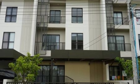 ให้เช่าทาวน์เฮาส์ - ให้เช่าทาวน์โฮม3ชั้น ม.วิลลา อัลเบโร พระราม9 พร้อมอยู่