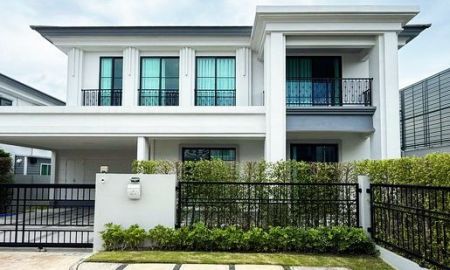 ให้เช่าบ้าน - ให้เช่า] หมู่บ้าน เศรษฐสิริ เสรีไทย / 4 ห้องนอน 5 ห้องน้ำ / 72 ตรว. 250 ตรม. **130,000**