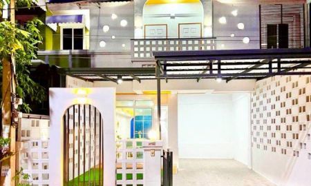 ขายทาวน์เฮาส์ - ขาย ทาว์นเฮ้าส์ 2 ชั้น บ้านปิยวรารมย์ คลอง 4 เนื้อที่ 24 ตารางวา 3 ห้องนอน พร้อมเข้าอยู่ ถนนสไวประชาราษฎร์ ตำบลบึงยี่โถ อำเภอธัญบุรี จังหวัดปทุมธานี