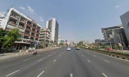 ขายที่ดิน - ขายอาคารพาณิชย์ 6 คูหา 8 ชั้น พร้อมลิฟต์ 1 ตัว ใกล้หัวลำโพง