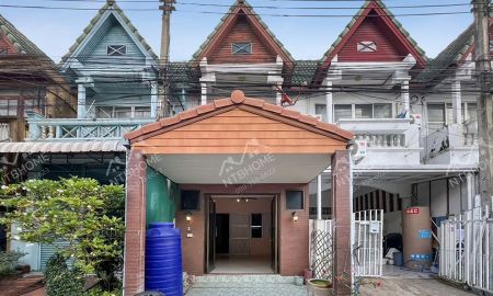 ขายทาวน์เฮาส์ - หมู่บ้านตะวันนา สนามบินน้ำ ถนนเมนทำเลดี ใกล้กองสลาก