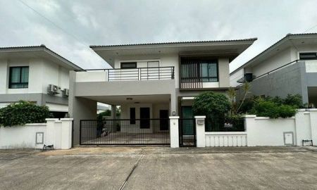 ให้เช่าบ้าน - บ้านใหม่เอี่ยม สไตล์โมเดิร์น บ้านให้เช่า เดอะคอมพลีท ศรีราชา ใกล้ เจ-พาร์ค TP-H1844