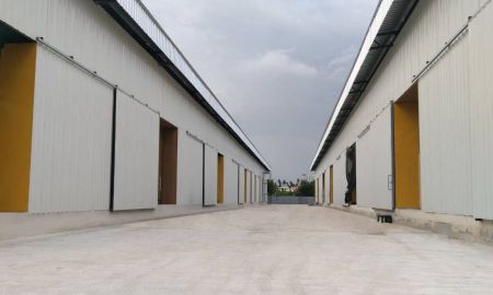 ให้เช่าโรงงาน / โกดัง - โกดัง พร้อมออฟฟิศ พื้นที่ใหญ่ ใกล้ทางด่วน ติดถนนพระราม 2