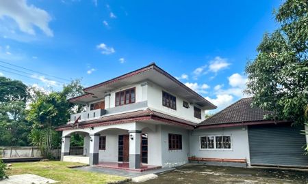 ขายบ้าน - ขายด่วน! จะซื้ออยู่เองสำหรับครอบครัวใหญ่หรือรีโนเวทเพื่อลงทุนก็สุดคุ้ม