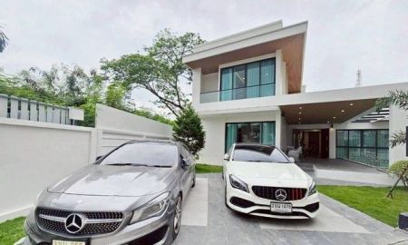 ขายบ้าน - ขายบ้านพูลวิลล่าสร้างใหม่ 2 ชั้น ใกล้ทะเลจอมเทียนเพียง 1.5 กม. เหมาะกับการอยู่อาศัย หรือทำธุรกิจรายวัน