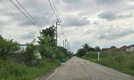 ขายที่ดิน - ขายด่วน ที่ดินตำบลศาลากลาง 75 ตารางวา ติดถนนคอนกรีต ถมแล้ว ซอย นุ่มประสงค์ 1 อ.บางกรวย จ.นนทบุรี