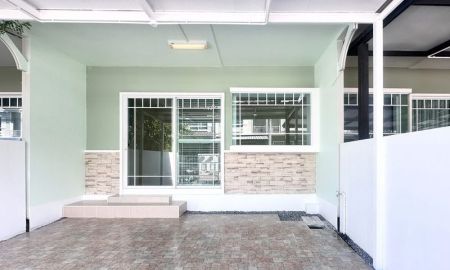 ขายทาวน์เฮาส์ - ขายทาวน์โฮม 2 ชั้น หมู่บ้านวิลลาจจิโอ บางนา ใกล้ ABAC โครงการคุณภาพจาก Land & Houses เนื้อที่ 18.10 ตารางวา 2 ห้องนอน