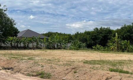 ขายที่ดิน - ขายที่ดินสีม่วงลายบ่อวิน 1 ไร่ ซอยเยาวเรศถมแล้วติดถนน2ด้าน ใกล้นิคมอีสเทอร์ซีบอร์ด-5กม. อ.ศรีราชา ชลบุรี