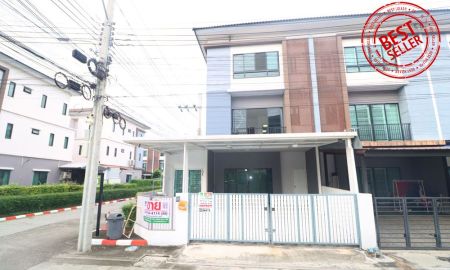 ขายทาวน์เฮาส์ - ทาวน์โฮม 3 ชั้น หลังมุม เดอะคอนเนค อัพ 3 ลาดพร้าว 126 The Connect Up 3, Ladprao 126 ใกล้เดอะมอลล์บางกะปิ MRT สีเหลือง ลาดพร้าว 101