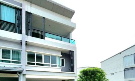 ขายทาวน์เฮาส์ - พิเศษ! ทาวน์โฮมวัชรพล ราคาพิเศษ 3ชั้น (หลังมุม) เดอะริคโค่ ทาวน์ วัชรพล (ห้าแยกวัชรพล)