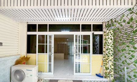 ให้เช่าอพาร์ทเม้นท์ / โรงแรม - ห้องพักรายเดือน อพาร์ทเม้นท์ ห้องสวย ชั้นล่าง พร้อมเข้าอยู่ ใกล้หาดเฉวง 1 กม. ต.บ่อผุด อ.เกาะสมุย สุราษฎร์ธานี