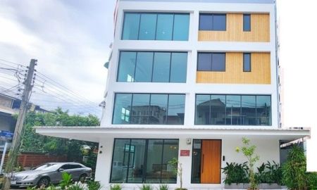 ให้เช่าอาคารพาณิชย์ / สำนักงาน - จอดรถได้ 5 คัน รัชดา MRT ห้วยขวาง 699ม. เซ็นทรัล พระราม9 ให้เช่าอาคารออฟฟิศ 5 ชั้น ซอยประชาราษฎร์บำเพ็ญ10-19 761 ตร.ม. ตลาดห้วยขวาง 800ม.