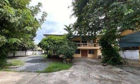 ขายที่ดิน - ขายที่ดินวาละ 2แสนแปลงใหญ่ ซอยอินทรมะระ 1ทำเลใกล้อารีย์พญาไท พร้อมบ้าน2ชั้น เดินทางสะดวก อารีย์ พญาไท ราคาดีที่สุดในย่านนี้ คุ้ม