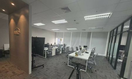 ให้เช่าอาคารพาณิชย์ / สำนักงาน - ให้เช่า พื้นที่สำนักงาน อาคารเมเจอร์ ทาวเวอร์ พระราม 9 - รามคำแหง ใกล้แอร์พอร์ตลิงค์ รามคำแหง ชั้น 5 พื้นที่ 95 ตร.ม. ค่าเช่าเดือนละ 104,500 บาท*