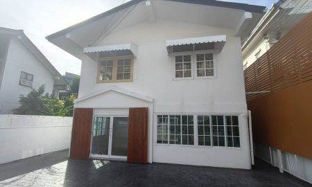 ให้เช่าบ้าน - บ้านเดี่ยวใหม่ติดถนนใหญ่ลาซาล (สุขุมวิท 105)