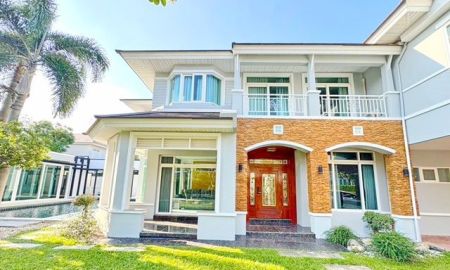 ให้เช่าบ้าน - จัดเต็มเฟอร์ฯทั้งหลัง 5 นอน นานาชาติแสตมฟอร์ด 200 ม. ARLหัวหมาก 1.8กม. เช่าคฤหาสน์ 2 ชั้น หลังใหญ่ กว้าง 6 น้ำ .