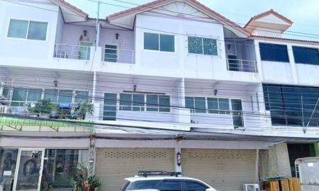 ให้เช่าอาคารพาณิชย์ / สำนักงาน - ถ.สุขุมวิท ย่านชุมชนรร.ทนาพรวิทยา 2 กม.ขายอาคารพาณิชย์ 3 ชั้น 1 คูหา 4 น้ำ 22 ตร.วา. 254 ตร.ม.รร.ทนาพรวิทยา 2 กม