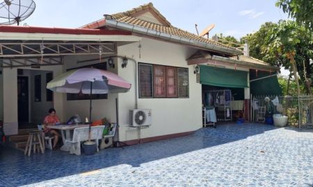 ขายบ้าน - ขายบ้านชั้นเดียว พร้อมสวนผลไม้ ใครกำลังมองหาบ้านสวน บรรยากาศดี แนะนำเลยค่ะ