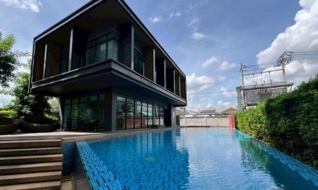 ขายคอนโด - ขายคอนโดพร้อมอยู่ Groove Lasalle 52 ห้องใหม่ หัวมุม วิวสระน้ำ เพียง 1.98 ล้านบาท ห้องใหม่ ไม่เคยเข้าอยู่