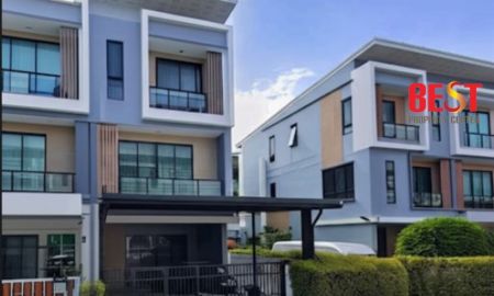 ทาวน์เฮาส์ - ขาย/ให้เช่า ทาวน์โฮม-โฮมออฟฟิศ 3 ชั้น หลังมุม บ้านชญาดา@เวิร์ค ทำเลธุรกิจศรีนครินทร์ ใกล้เมกะบางนา ทำเลทอง เพื่อการค้า การลงทุน บนถนนใหญ่ เดินทางสะดวก