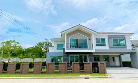 ให้เช่าบ้าน - ให้เช่า] หมู่บ้าน ลัดดารมย์ ติวานนท์ / 4 ห้องนอน 5 ห้องน้ำ / 90 ตรว. 230 ตรม. **80,000**